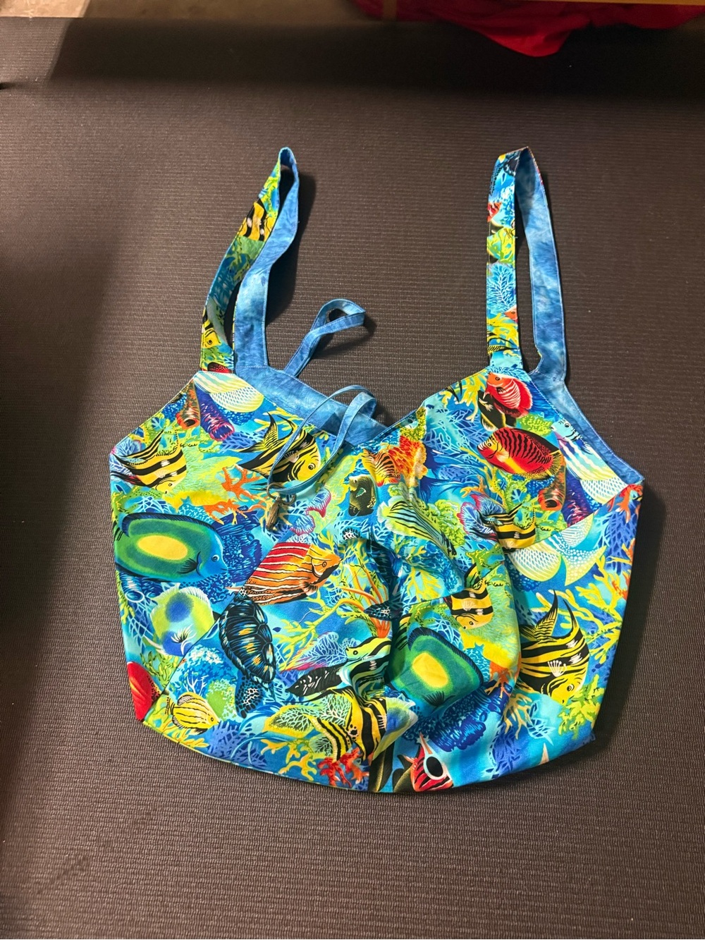 Vibrant Ocean Print Tote Bag in Multicolor